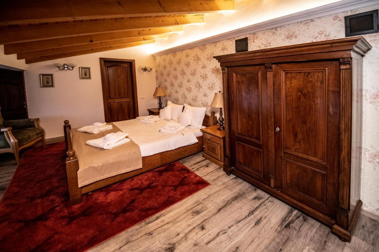 Villa Diva Budureasa Exteriör bild