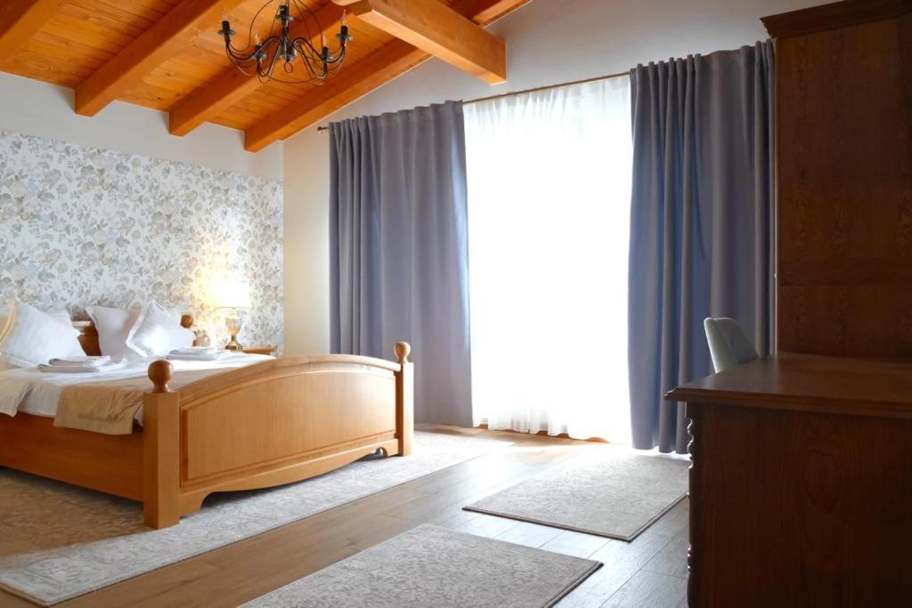Villa Diva Budureasa Exteriör bild